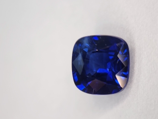 5.9x5.8 MM Blue Sapphire Genuine Cushion